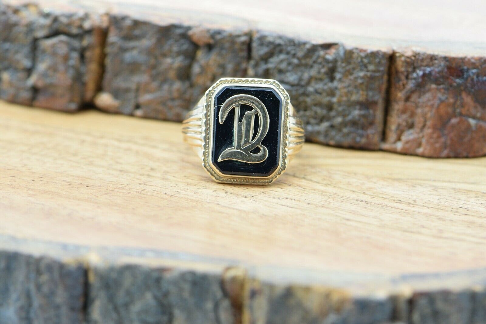 10 karat gold 2024 black onyx ring