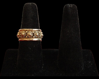 14 Karat Gold Band