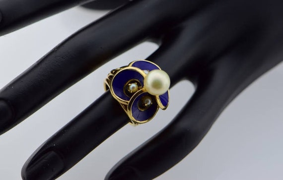 14K Yellow Gold  Pearl and Enamel Ring, Size 5.5 - image 1