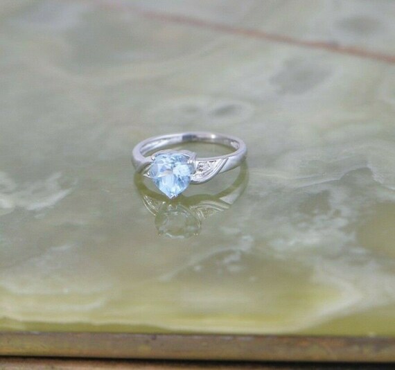 10K WG Blue Possibly Aquamarine Heart Ring, Diamo… - image 2