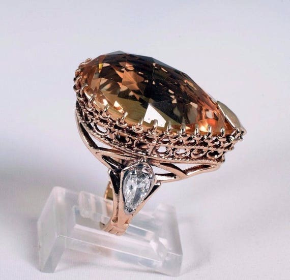 14K Yellow Gold Large Pear Shaped Citrine Ring w/… - image 3