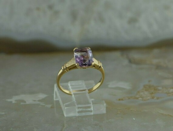 10K Yellow Gold Rectangular Amethyst Ring size 6.… - image 3
