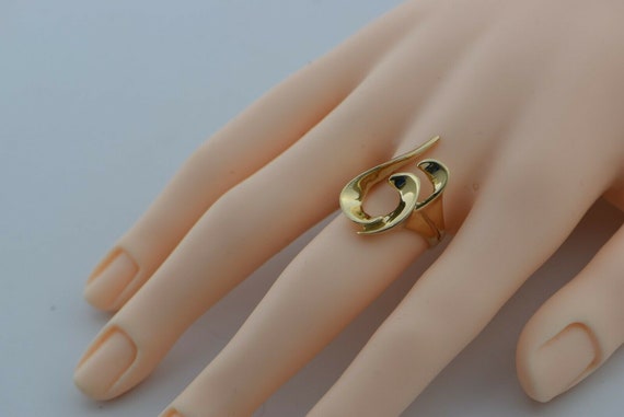 14K Yellow Gold Freeform Scroll Ring Cast and Pol… - image 2