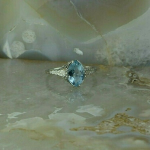 Antique 18K White Gold Aquamarine Art Deco Ring Size 6.75 Circa 1930