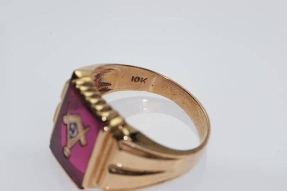 10K YG Masonic with red glass, gold inlaid enamel… - image 4