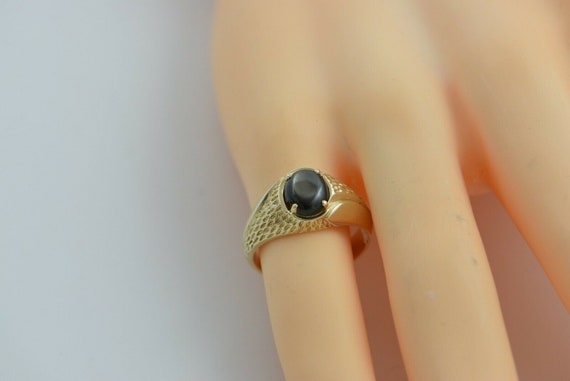 10K Yellow Gold Black Star Sapphire Cabochon Ring… - image 2