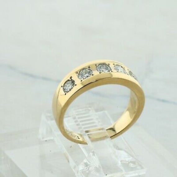14K Yellow Gold 1/2 ct tw Thick Diamond Tapered B… - image 3
