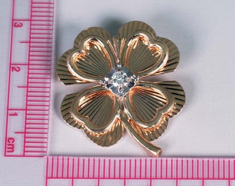 14K Yellow Gold &quot;Four Leaf Clover&quot; Brooch/Pin with Diamond Center