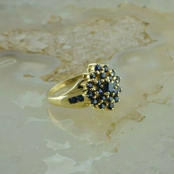 14K Yellow Gold Sapphire Cluster Ring Size 5 Circ… - image 1