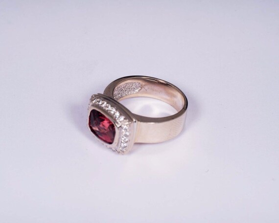 14K White Gold Tourmaline and Diamond Chip Ring, … - image 4