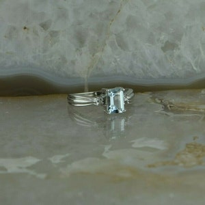 10K White Gold Aquamarine and Diamond Accent Ring Size 5 Circa 1990