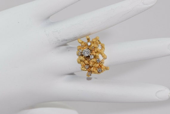 18K Yellow Gold 8 Diamond Accent Faux Branch Cora… - image 7