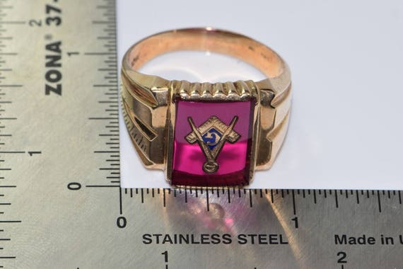 10K YG Masonic with red glass, gold inlaid enamel… - image 6