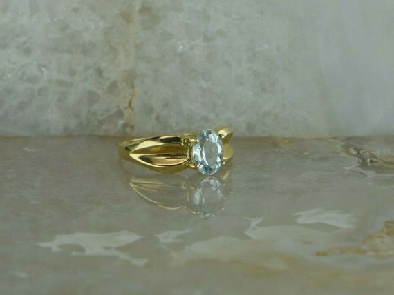 10K Yellow Gold Aquamarine Solitaire Ring Circa 1… - image 1