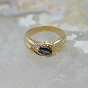 14K YG Blue Sapphire and Diamond Ring Ribbon Bypass Design Size 7