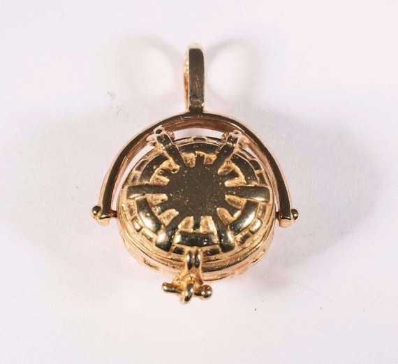 14k Yellow Gold Nantucket Basket Pendant