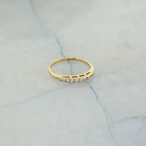14K Yellow Gold Graduated 1/2 ct tw Diamond Band Size 7.75