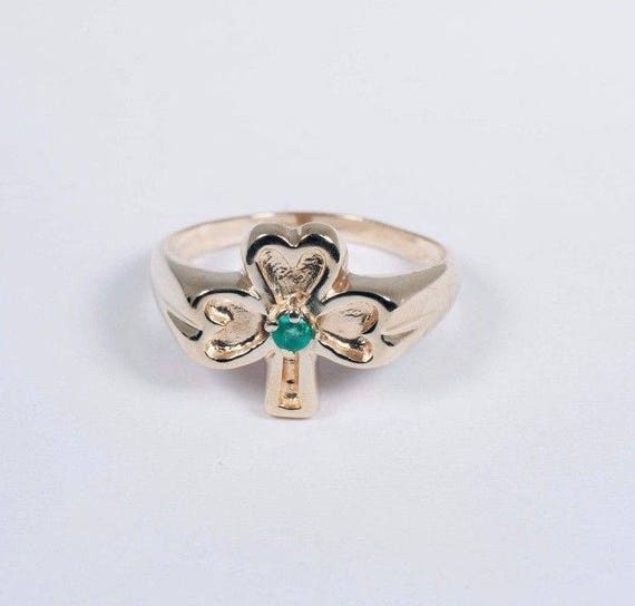 14K Yellow Gold Three Leaf Clover Ring with Emera… - image 1