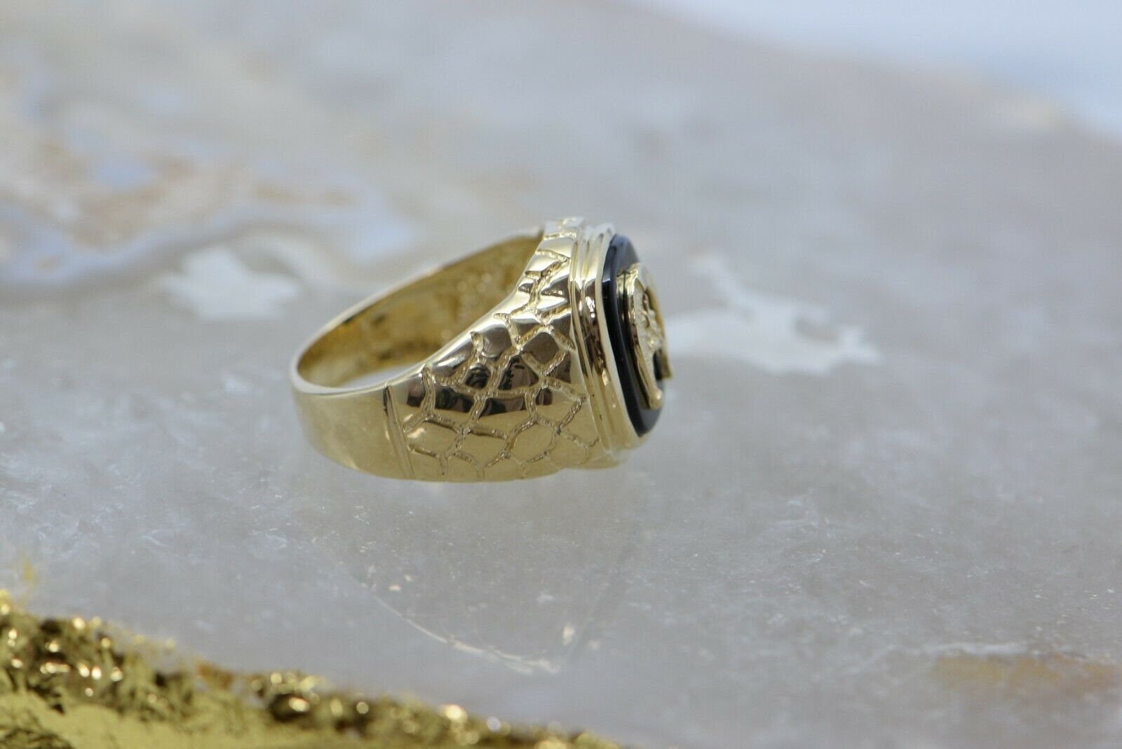 14K Yellow Gold Black Onyx Horse Ring Circa 1970 Size - Etsy