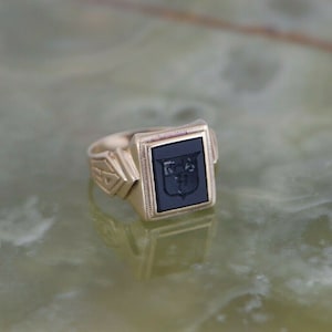10K YG Class Ring 1936 Black Onyx, RHA Intaglio Stone, Size 8