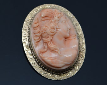 Vintage 10K Yellow Gold Large Coral Cameo Brooch/Pendant, Circa 1890