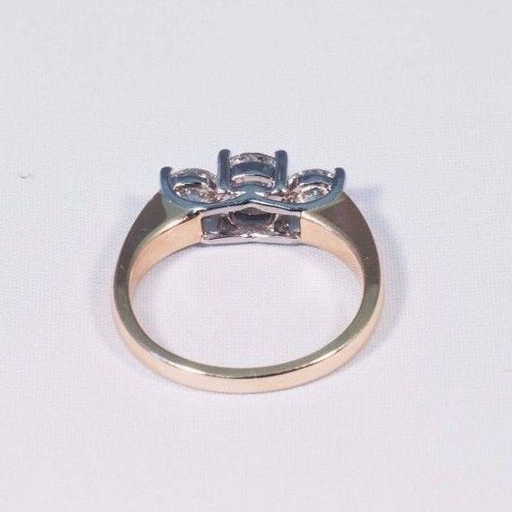 14K Yellow Gold 3 Stone Diamond Engagement Ring w… - image 4
