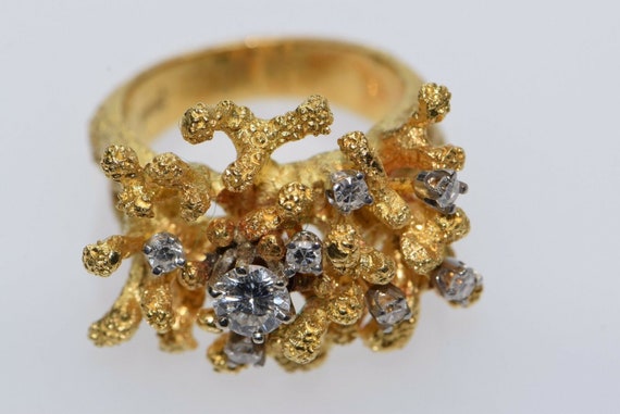 18K Yellow Gold 8 Diamond Accent Faux Branch Cora… - image 2