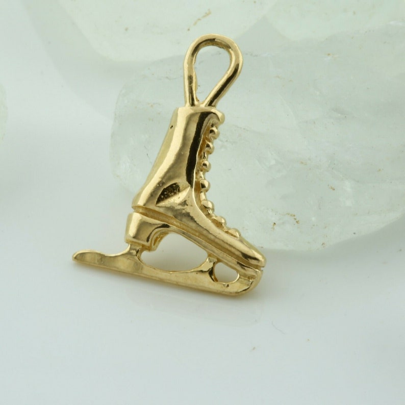 14k Yellow Gold Figure Skate Pendant 14k Yellow Gold Figure Skate Pendant