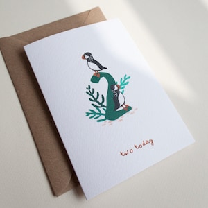 Deuxième carte d'anniversaire macareux, « deux aujourd'hui », carte d'âge des enfants « deux aujourd'hui », carte d'anniversaire animal