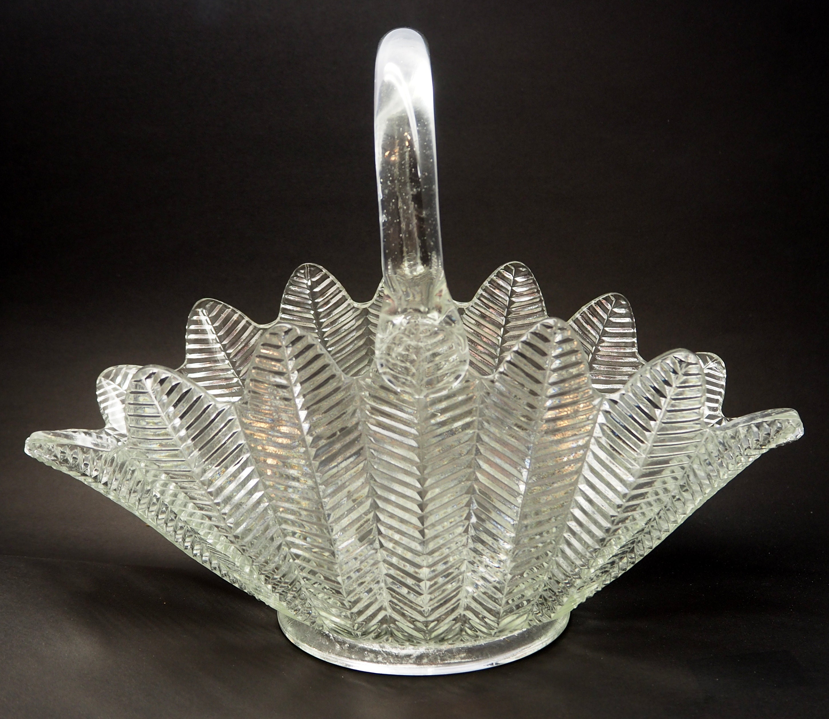 1960's L. E. Smith Glass Co LARGE Feather Pattern Basket Etsy