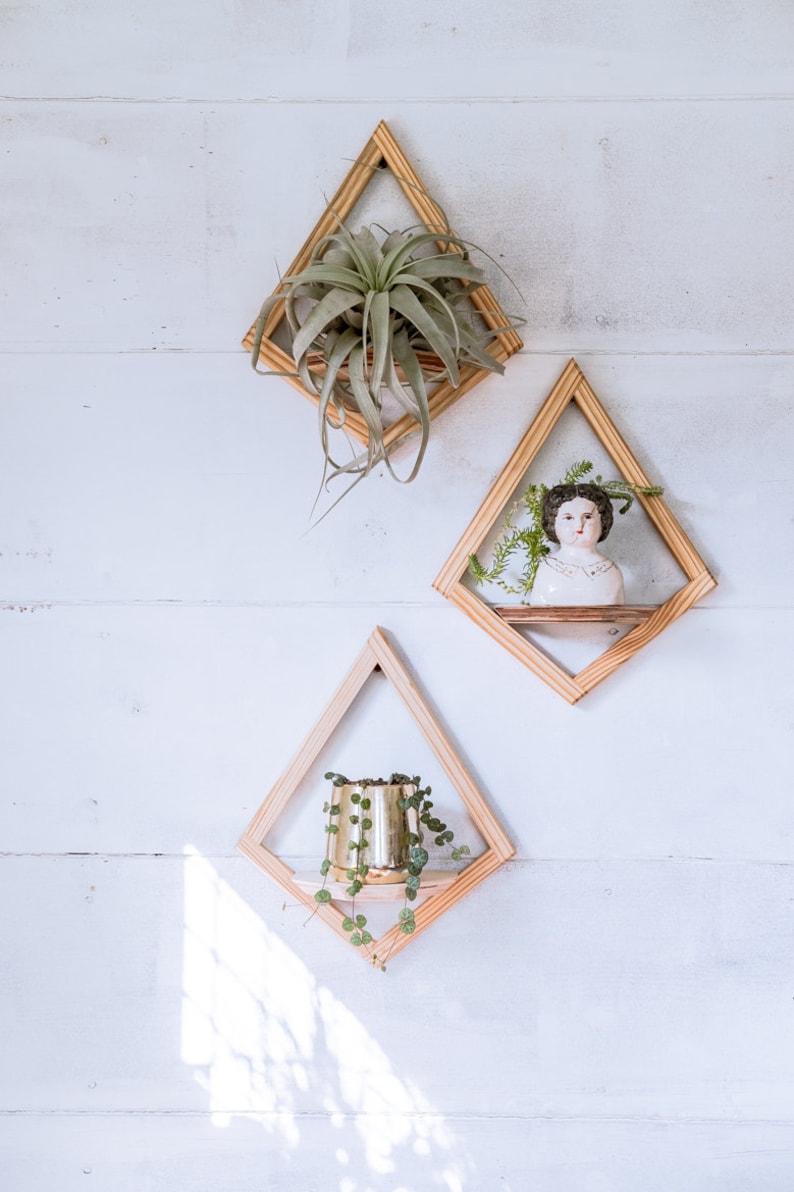 Wall Mount Diamond Planter with Saucer, Geometric Wall Planter,Geometric Air Planter, Wall Planter, Wall Mounted Geometric Plant Hanger image 5