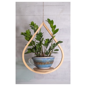 Mittelgroßer hölzerner Pflanzenaufhänger, Pflanzenaufhänger, Blumenampel mit Untersetzer, Luftpflanzenaufhänger, Boho, Mid Century Modern Übertopf