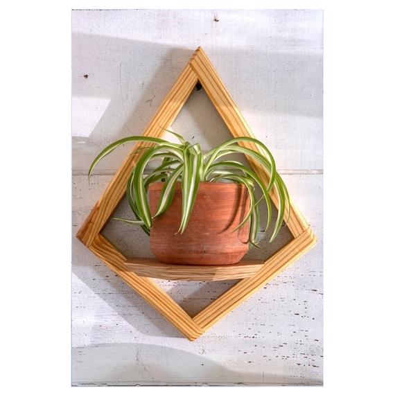 Wall Mount Diamond Planter With Saucer, Geometric Wall Planter,geometric  Air Planter, Wall Planter, Wall Mounted Geometric Plant Hanger - Etsy