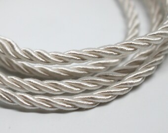 10 meters. 32 feet. Beige twisted cord. 3mm.