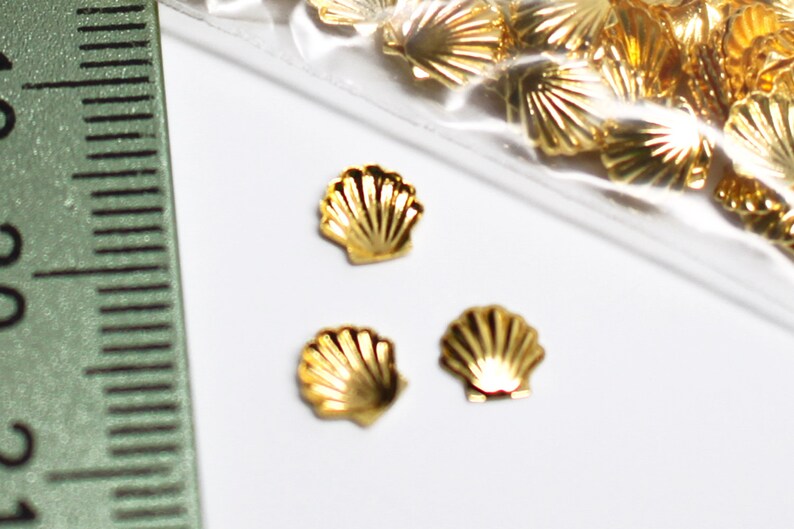 20 Shiny Gold Seashell Charms, Mini 3D Nail Art Embellishments - Etsy ...