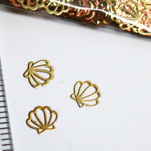 60 pcs Gold SeaShell Trendy Nail Design 3D Nail Art Stickers Birthday Gift For Her Stickers UV Resin Embellishment Decorations Japan 5mm