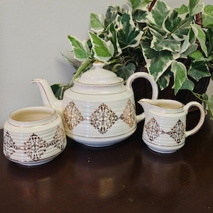 Vintage Sadler Ivory & Gold Porcelain Tea Set Rare Pattern