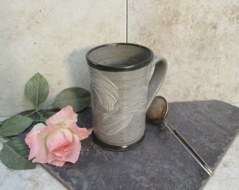 mug, hakeme mug, red stoneware with white splash, 14 oz coffee mug, made in Montana, pottery mug, stoneware mug, western, hot cocoa