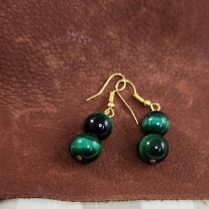 green earrings, dangle earrings, handmade earrings, gold earrings, bead earrings