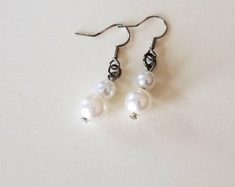 pearl earrings, minimalist earrings, boho, boho earrings, handmade earrings, earrings, drop, dangle, bride earrings