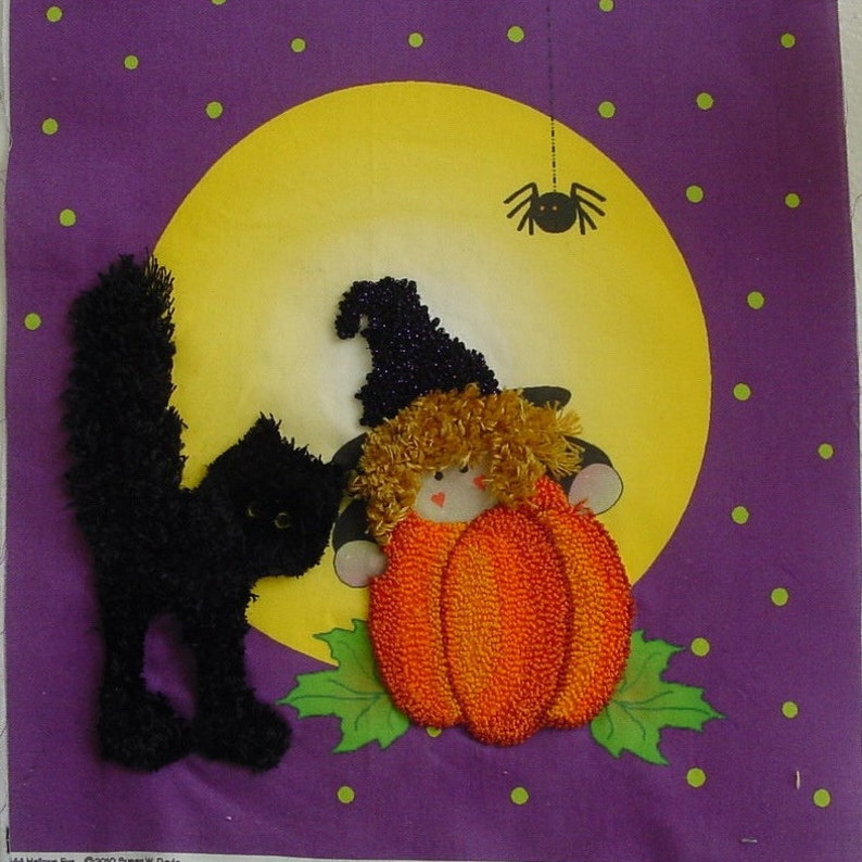 Hallows Eve, Mini-Quilt, Punch Needle Motif, Paper Pattern image 2