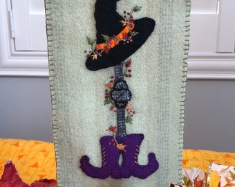 Halloween Dress Up, Paper Pattern, Wool Applique, W173
