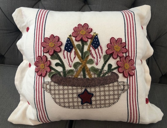 Summer Blooms, Pillow, Wool and Cotton Applique, Wool Kit, Paper Pattern