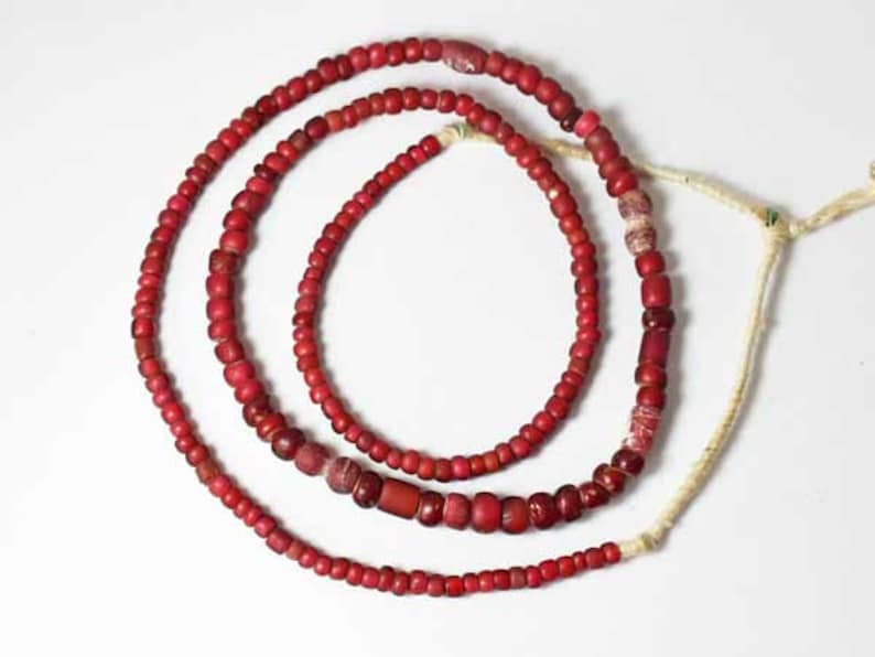 String of antique gold red /& blood red color midium and small size mix white hearts beads\u3010Free shipping\u3011 \u3010JB18003B-2\u3011