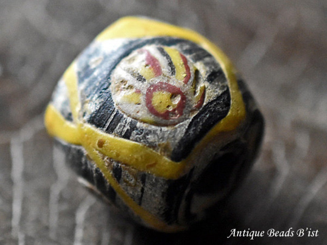 Perle Viking Géante Moderne 'Protect Eyes' - Design Unique, Pièce Rare (Danemark)