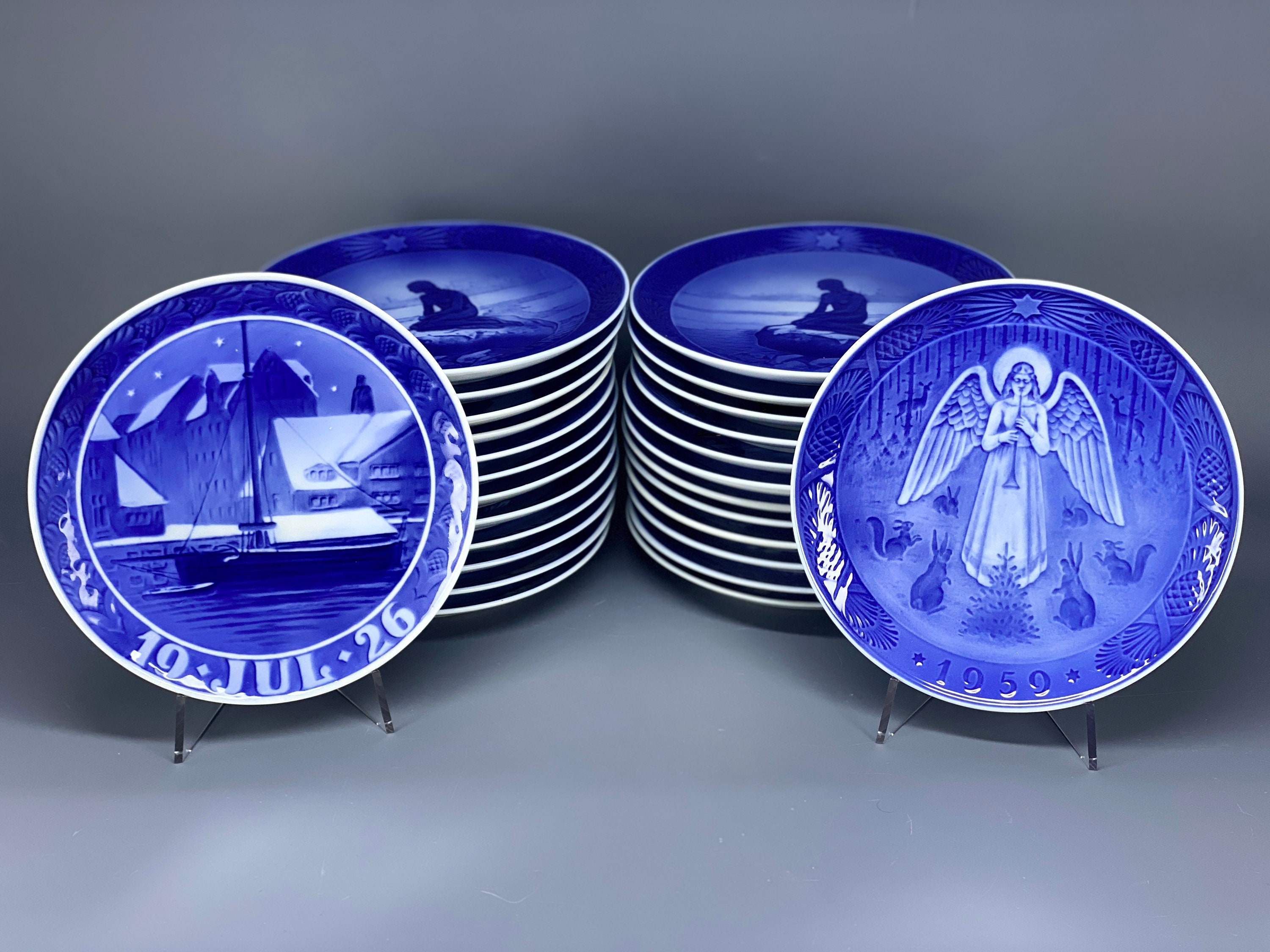 indvirkning mikrobølgeovn tag på sightseeing Royal Copenhagen Christmas Porcelain Collection Plates 1920 - Etsy
