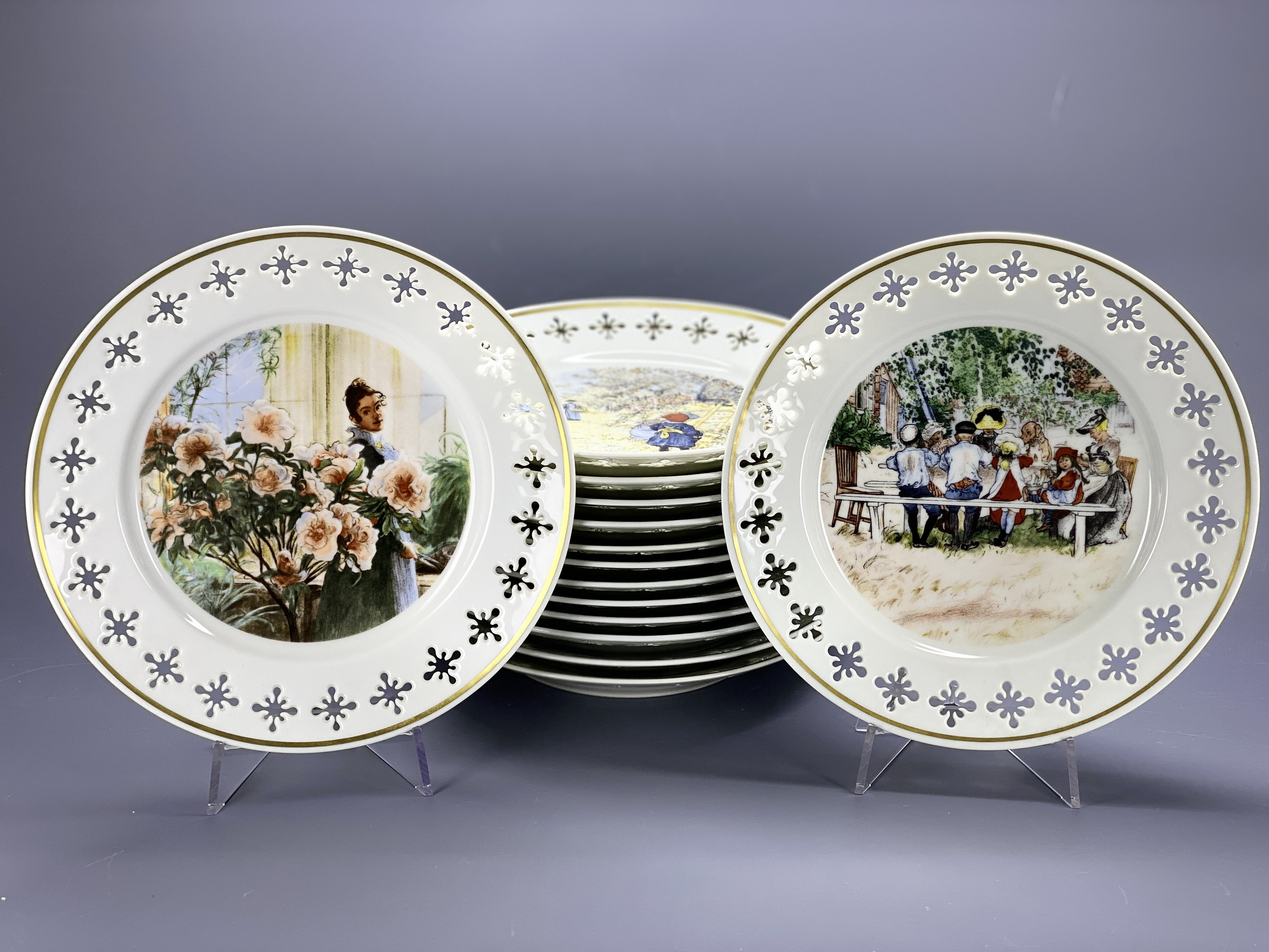 Assiettes à Pain et Beurrier Flora Danica en Porcelaine par Bing & Grøndahl, Danemark, 1927, Set de 5 en vente sur