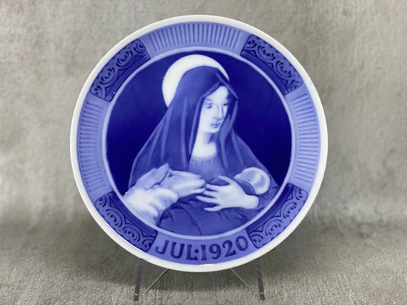 Royal Copenhagen Christmas Porcelain Collection Plates 1920