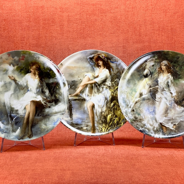 Assiettes en porcelaine de Regina en édition limitée, collection « Past Memories » par l'artiste néerlandais Willem Haenraets