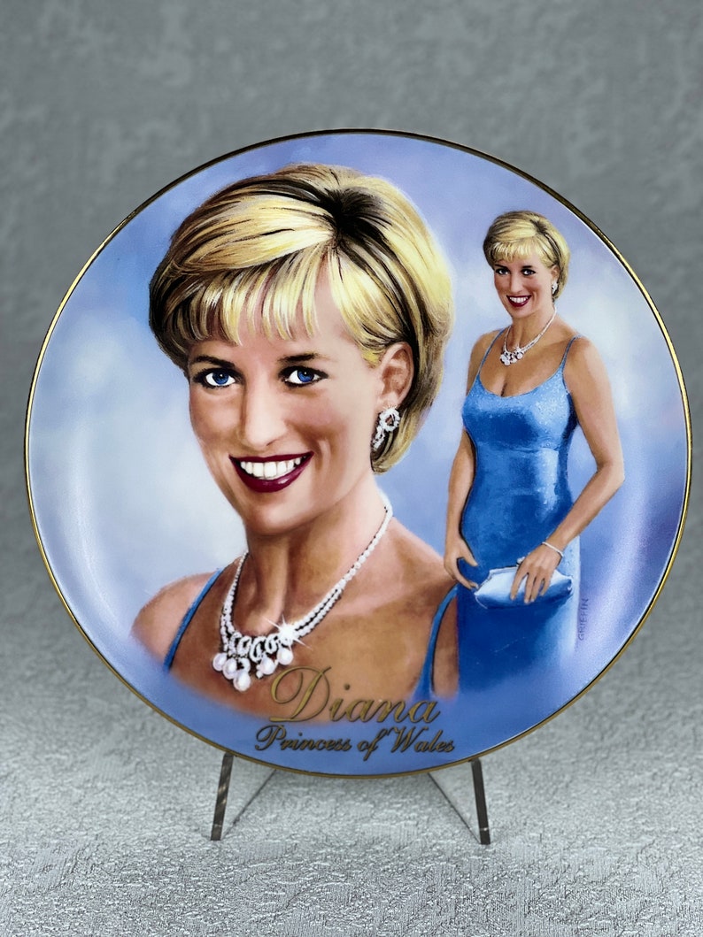 DIANA: A Women of Style, DIANA Princess of Wales by James Griffin, The Bradford Exchange. Glowing & Glamorous